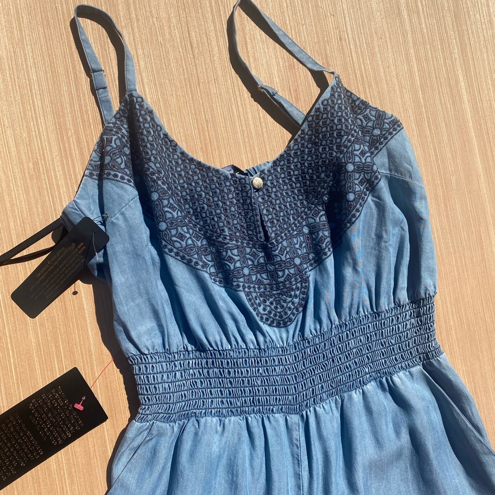 Bebe Jumpsuit Sz XS